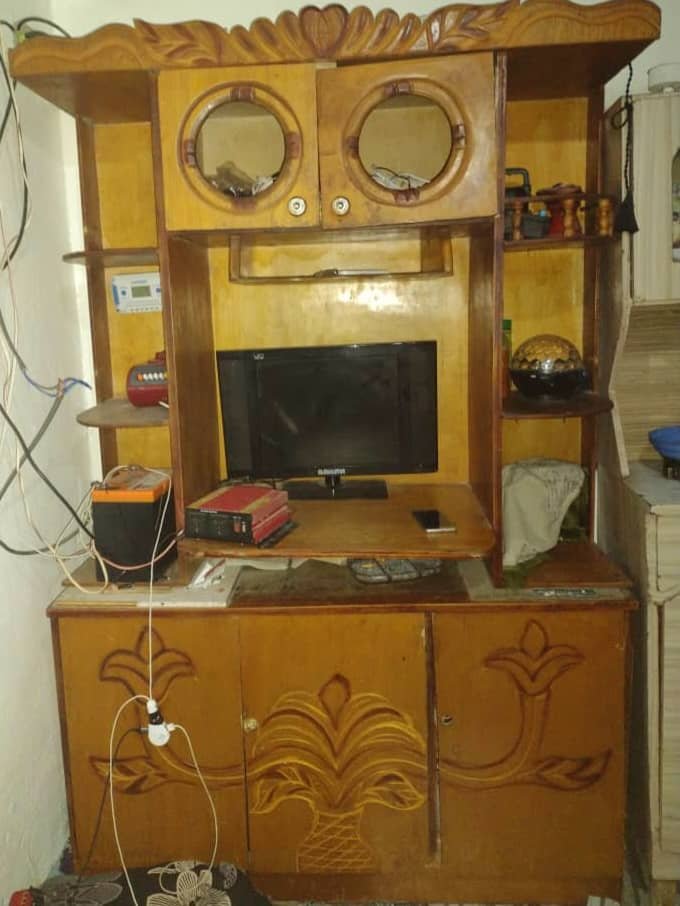 مكتبة خشب ماليزي