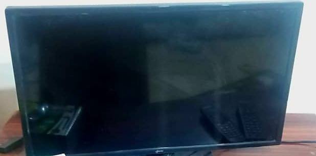 شاشة starsat مقاس24 بوصة