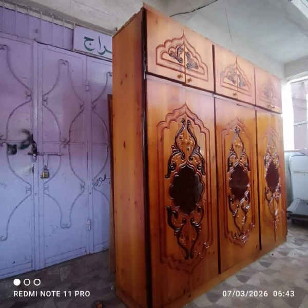 دولاب ملابس