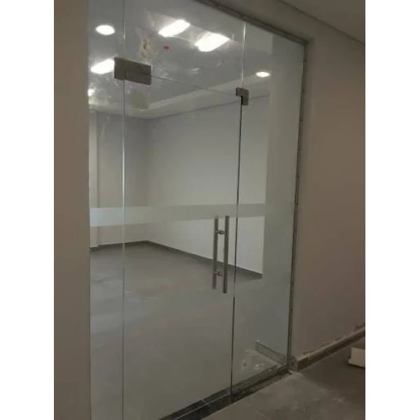 باب زجاج سكرت