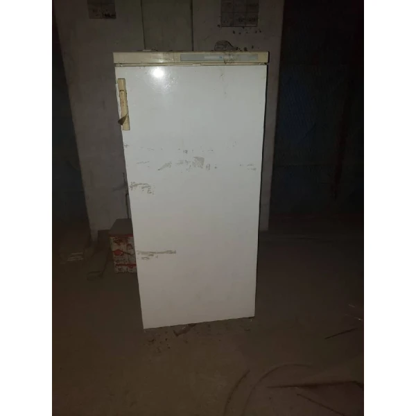 ثلاجة كهرباء