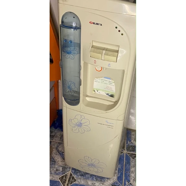 ثلاجة
