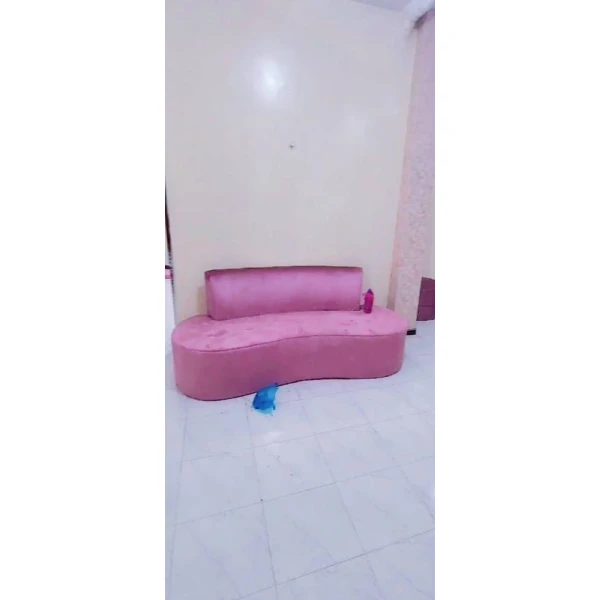 كنب جديد استخدام ثلاث اشهر