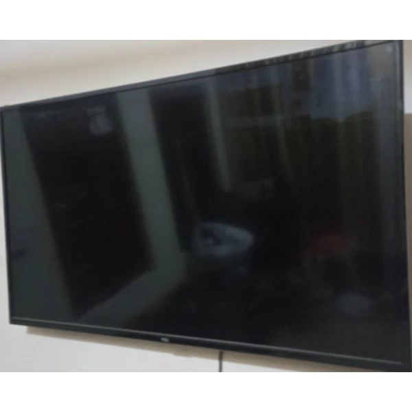شاشة TCL 40 بوصة وارد السعودية
